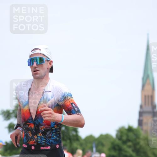 22.06.2025 - Viking Triathlon H.Heesch http://msf.ph/oto/8107108 22.06.2025 13:54:24 Laufen 90, 496 meine-sportfotos.de