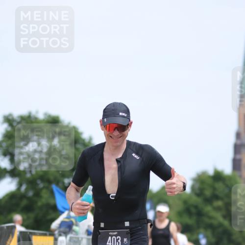 22.06.2025 - Viking Triathlon H.Heesch http://msf.ph/oto/8107118 22.06.2025 13:54:33 Laufen 141, 188, 403 meine-sportfotos.de