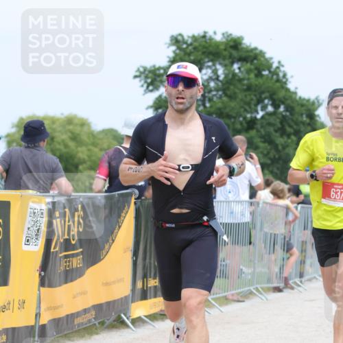 22.06.2025 - Viking Triathlon H.Heesch http://msf.ph/oto/8107156 22.06.2025 14:41:56 Laufen 69, 125, 551, 637 meine-sportfotos.de
