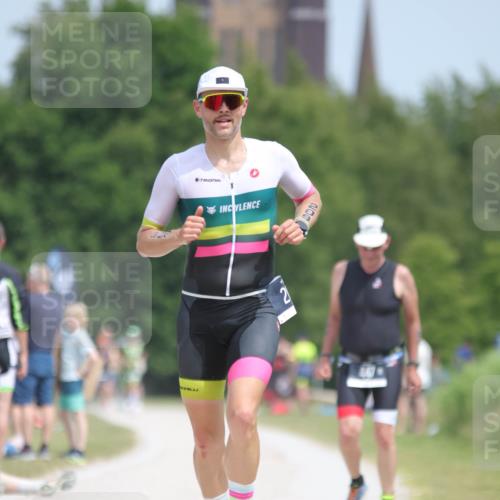 22.06.2025 - Viking Triathlon H.Heesch http://msf.ph/oto/8107157 22.06.2025 14:19:17 Laufen 209, 654 meine-sportfotos.de