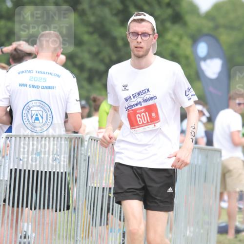 22.06.2025 - Viking Triathlon H.Heesch http://msf.ph/oto/8107267 22.06.2025 14:42:01 Laufen 184, 356, 366, 601, 637 meine-sportfotos.de