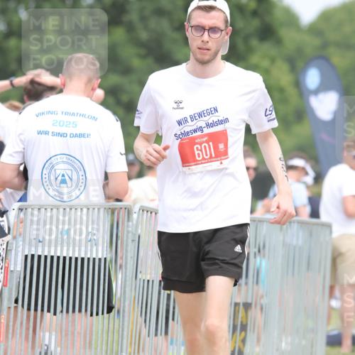 22.06.2025 - Viking Triathlon H.Heesch http://msf.ph/oto/8107286 22.06.2025 14:42:01 Laufen 184, 356, 366, 601, 637 meine-sportfotos.de