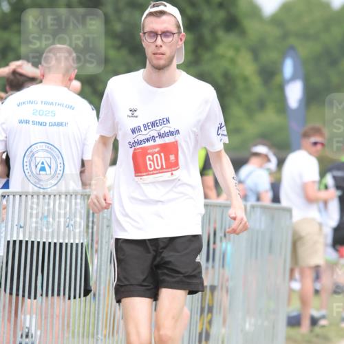 22.06.2025 - Viking Triathlon H.Heesch http://msf.ph/oto/8107303 22.06.2025 14:42:01 Laufen 184, 356, 366, 601, 637 meine-sportfotos.de