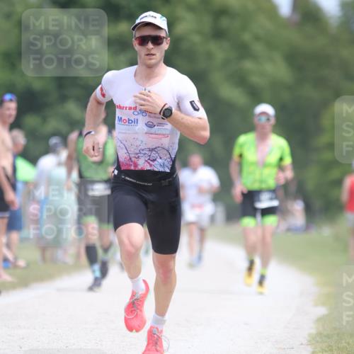 22.06.2025 - Viking Triathlon H.Heesch http://msf.ph/oto/8107304 22.06.2025 13:55:22 Laufen 183, 399, 453, 521 meine-sportfotos.de