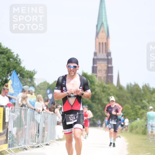 22.06.2025 - Viking Triathlon H.Heesch http://msf.ph/oto/8107305 22.06.2025 14:20:01 Laufen 79, 332, 476, 524, 644 meine-sportfotos.de