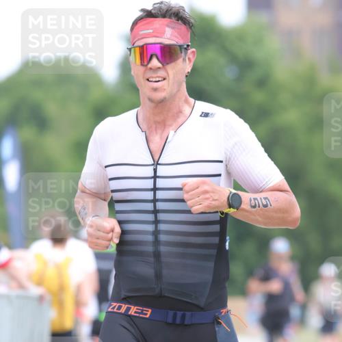 22.06.2025 - Viking Triathlon H.Heesch http://msf.ph/oto/8107318 22.06.2025 14:31:27 Laufen 55, 265 meine-sportfotos.de