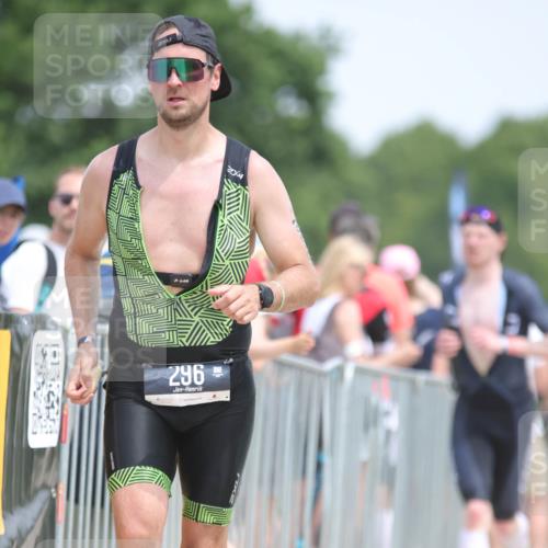 22.06.2025 - Viking Triathlon H.Heesch http://msf.ph/oto/8107331 22.06.2025 13:55:30 Laufen 296, 348, 507, 526, 638 meine-sportfotos.de