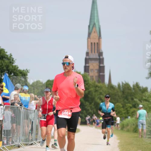 22.06.2025 - Viking Triathlon H.Heesch http://msf.ph/oto/8107339 22.06.2025 14:20:07 Laufen 136, 316, 353, 476, 644 meine-sportfotos.de
