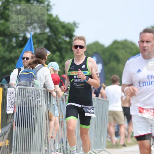 22.06.2025 - Viking Triathlon H.Heesch http://msf.ph/oto/8107343 22.06.2025 13:55:35 Laufen 175, 296, 348, 463, 507, 526, 638 meine-sportfotos.de