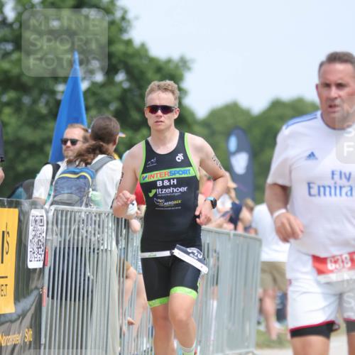 22.06.2025 - Viking Triathlon H.Heesch http://msf.ph/oto/8107348 22.06.2025 13:55:35 Laufen 175, 296, 348, 463, 507, 526, 638 meine-sportfotos.de