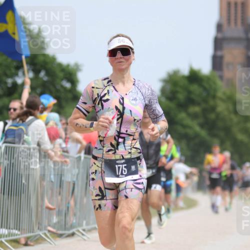 22.06.2025 - Viking Triathlon H.Heesch http://msf.ph/oto/8107353 22.06.2025 13:55:38 Laufen 29, 175, 348, 463, 526, 638 meine-sportfotos.de