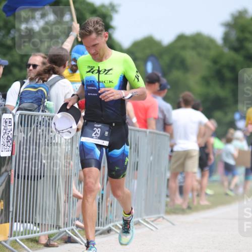22.06.2025 - Viking Triathlon H.Heesch http://msf.ph/oto/8107375 22.06.2025 13:55:42 Laufen 29, 175, 348, 463, 554 meine-sportfotos.de