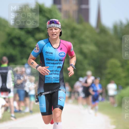 22.06.2025 - Viking Triathlon H.Heesch http://msf.ph/oto/8107386 22.06.2025 14:20:19 Laufen 9, 282 meine-sportfotos.de