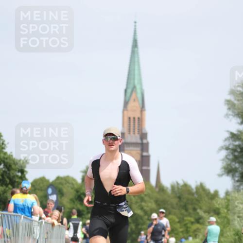 22.06.2025 - Viking Triathlon H.Heesch http://msf.ph/oto/8107406 22.06.2025 14:20:33 Laufen 137, 224 meine-sportfotos.de