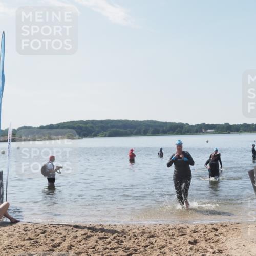 22.06.2025 - Viking Triathlon MichiJ http://msf.ph/oto/8107416 22.06.2025 10:53:23 Schwimmen 165, 201, 241, 319 meine-sportfotos.de