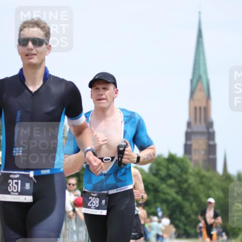 22.06.2025 - Viking Triathlon H.Heesch http://msf.ph/oto/8107418 22.06.2025 13:56:13 Laufen 234, 298, 351 meine-sportfotos.de