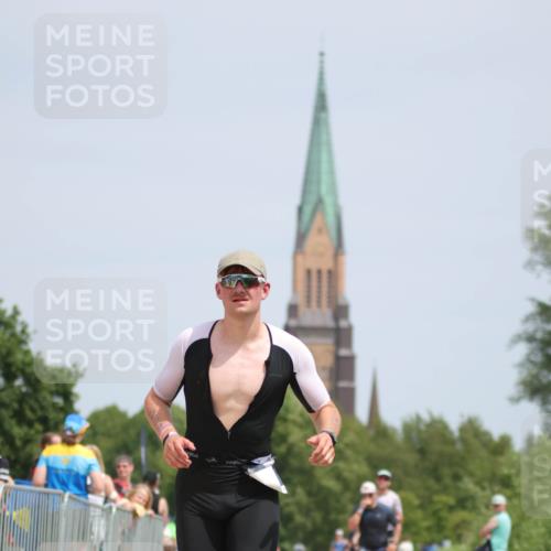 22.06.2025 - Viking Triathlon H.Heesch http://msf.ph/oto/8107419 22.06.2025 14:20:34 Laufen 137, 224, 434 meine-sportfotos.de