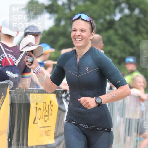 22.06.2025 - Viking Triathlon H.Heesch http://msf.ph/oto/8107425 22.06.2025 14:42:05 Laufen 184, 356, 366, 601 meine-sportfotos.de