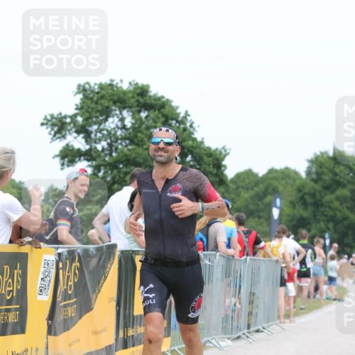 22.06.2025 - Viking Triathlon H.Heesch http://msf.ph/oto/8107449 22.06.2025 14:31:38 Laufen 365, 395 meine-sportfotos.de