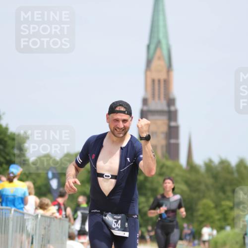 22.06.2025 - Viking Triathlon H.Heesch http://msf.ph/oto/8107461 22.06.2025 14:20:52 Laufen 54, 408, 465, 611 meine-sportfotos.de