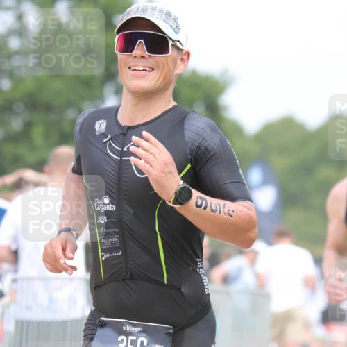 22.06.2025 - Viking Triathlon H.Heesch http://msf.ph/oto/8107463 22.06.2025 14:42:06 Laufen 184, 356, 366, 601 meine-sportfotos.de