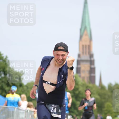 22.06.2025 - Viking Triathlon H.Heesch http://msf.ph/oto/8107473 22.06.2025 14:20:52 Laufen 54, 408, 465, 611 meine-sportfotos.de