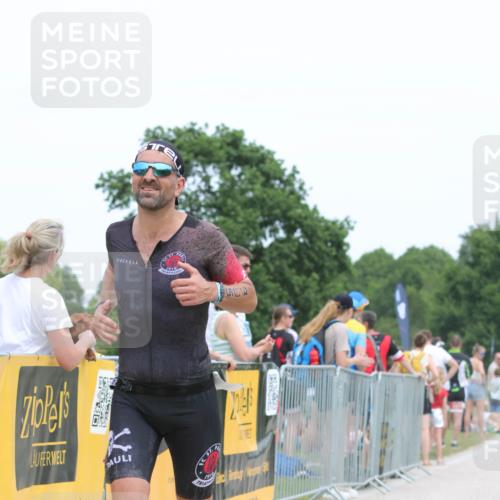 22.06.2025 - Viking Triathlon H.Heesch http://msf.ph/oto/8107478 22.06.2025 14:31:39 Laufen 365, 395 meine-sportfotos.de