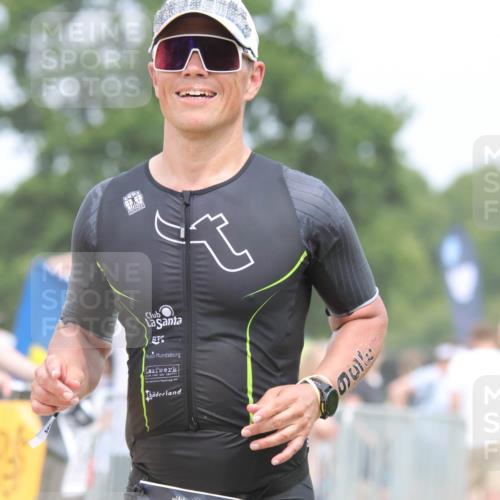 22.06.2025 - Viking Triathlon H.Heesch http://msf.ph/oto/8107493 22.06.2025 14:42:07 Laufen 184, 356, 366, 601 meine-sportfotos.de