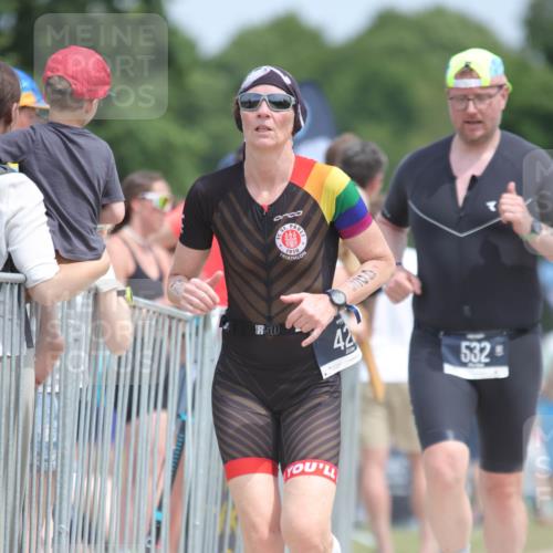 22.06.2025 - Viking Triathlon H.Heesch http://msf.ph/oto/8107511 22.06.2025 13:57:43 Laufen 106, 425, 471, 532 meine-sportfotos.de