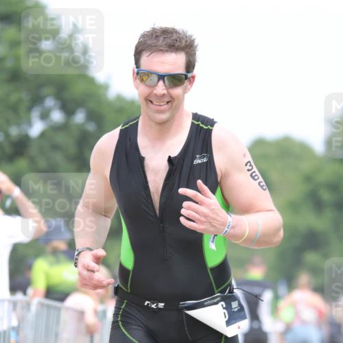 22.06.2025 - Viking Triathlon H.Heesch http://msf.ph/oto/8107519 22.06.2025 14:42:08 Laufen 184, 356, 366, 601 meine-sportfotos.de