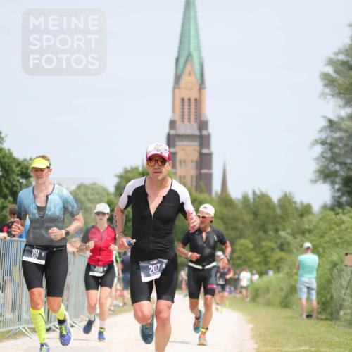 22.06.2025 - Viking Triathlon H.Heesch http://msf.ph/oto/8107529 22.06.2025 14:21:35 Laufen 181, 207, 283, 499 meine-sportfotos.de