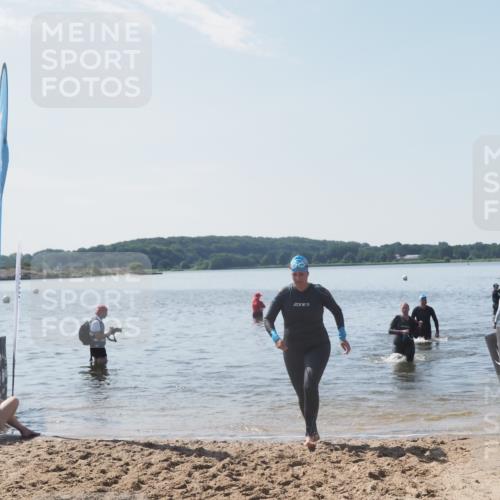 22.06.2025 - Viking Triathlon MichiJ http://msf.ph/oto/8107538 22.06.2025 10:53:25 Schwimmen 201, 241, 319 meine-sportfotos.de