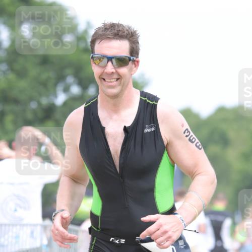 22.06.2025 - Viking Triathlon H.Heesch http://msf.ph/oto/8107543 22.06.2025 14:42:08 Laufen 184, 356, 366, 601 meine-sportfotos.de