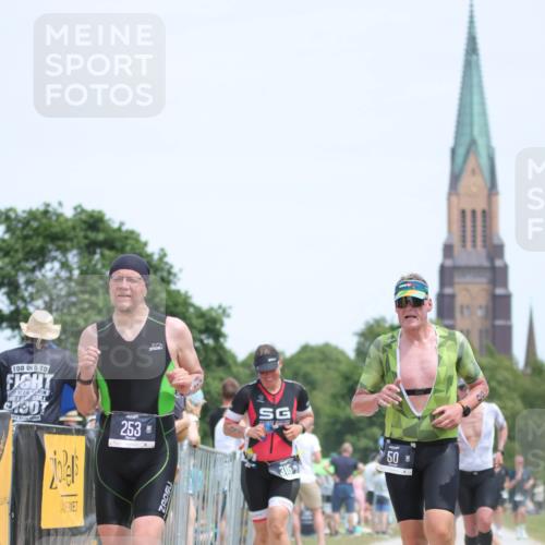 22.06.2025 - Viking Triathlon H.Heesch http://msf.ph/oto/8107586 22.06.2025 13:58:28 Laufen 50, 99, 253, 315, 423 meine-sportfotos.de