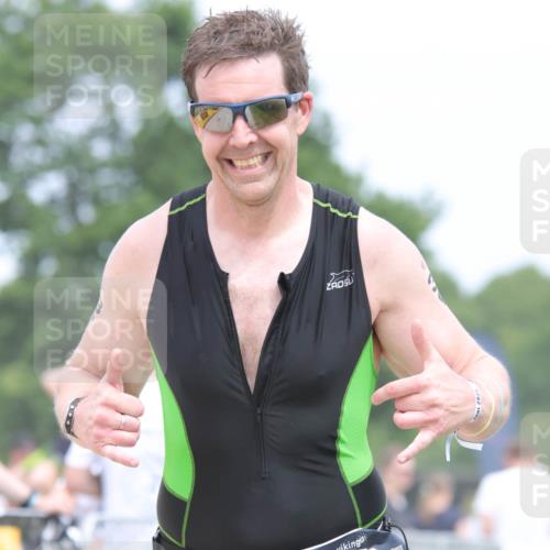 22.06.2025 - Viking Triathlon H.Heesch http://msf.ph/oto/8107603 22.06.2025 14:42:08 Laufen 184, 356, 366, 601 meine-sportfotos.de