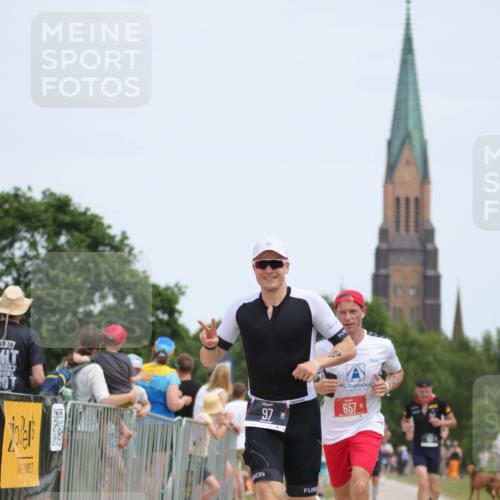22.06.2025 - Viking Triathlon H.Heesch http://msf.ph/oto/8107633 22.06.2025 14:00:24 Laufen 97, 102, 152, 241, 657 meine-sportfotos.de