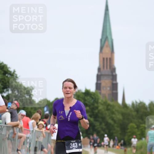 22.06.2025 - Viking Triathlon H.Heesch http://msf.ph/oto/8107670 22.06.2025 14:00:47 Laufen 243, 415 meine-sportfotos.de