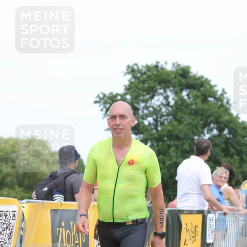 22.06.2025 - Viking Triathlon H.Heesch http://msf.ph/oto/8107682 22.06.2025 14:32:02 Laufen 263, 268 meine-sportfotos.de