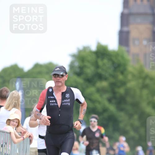 22.06.2025 - Viking Triathlon H.Heesch http://msf.ph/oto/8107685 22.06.2025 14:01:06 Laufen 63, 384, 658 meine-sportfotos.de