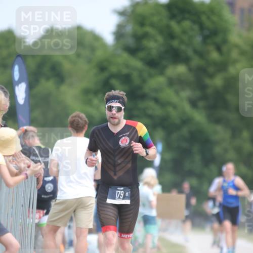 22.06.2025 - Viking Triathlon H.Heesch http://msf.ph/oto/8107692 22.06.2025 14:01:09 Laufen 63, 384, 658 meine-sportfotos.de