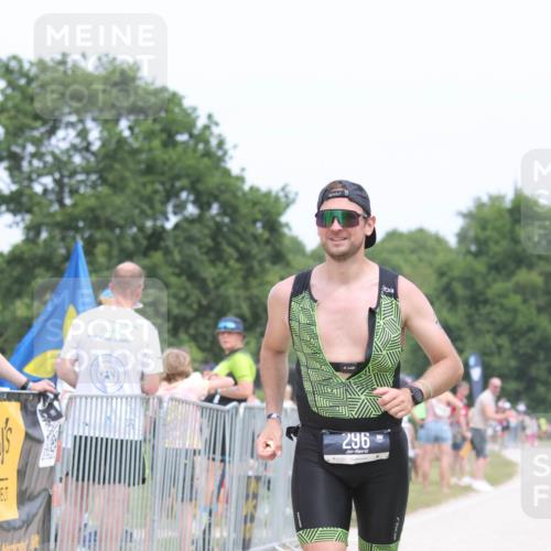 22.06.2025 - Viking Triathlon H.Heesch http://msf.ph/oto/8107747 22.06.2025 14:42:18 Laufen 296 meine-sportfotos.de
