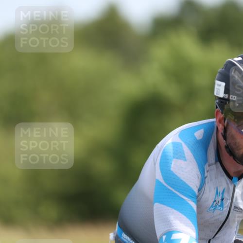 22.06.2025 - Viking Triathlon Yannick Fuchs http://msf.ph/oto/8107753 22.06.2025 11:31:31 Radfahren 54, 188, 245, 361, 440, 624 meine-sportfotos.de