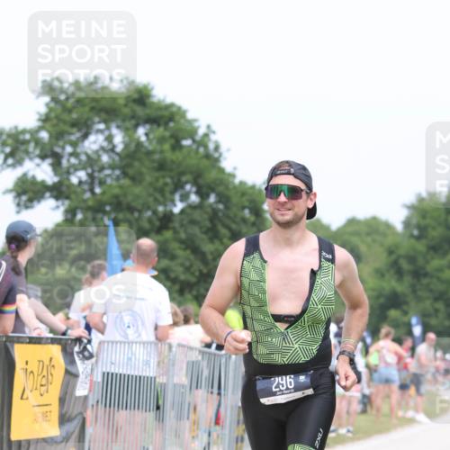 22.06.2025 - Viking Triathlon H.Heesch http://msf.ph/oto/8107774 22.06.2025 14:42:18 Laufen 296 meine-sportfotos.de