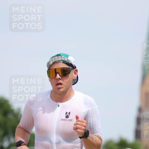 22.06.2025 - Viking Triathlon H.Heesch http://msf.ph/oto/8107784 22.06.2025 14:23:01 Laufen 214, 318, 328, 347, 474, 517 meine-sportfotos.de