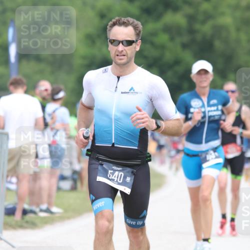 22.06.2025 - Viking Triathlon H.Heesch http://msf.ph/oto/8107808 22.06.2025 14:42:26 Laufen 163, 540, 606 meine-sportfotos.de