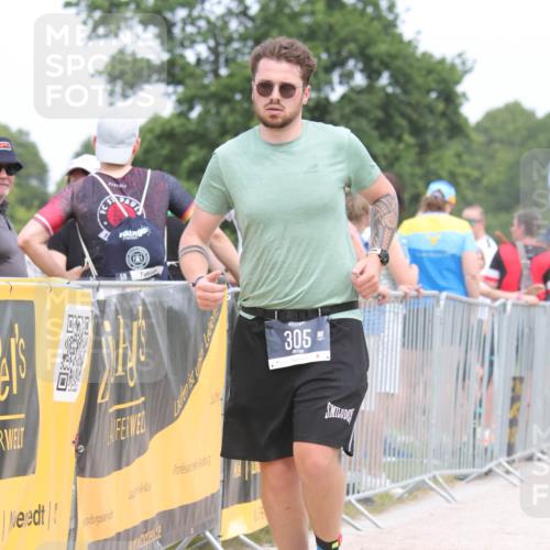 22.06.2025 - Viking Triathlon H.Heesch http://msf.ph/oto/8107815 22.06.2025 14:32:15 Laufen 264, 305, 374, 481 meine-sportfotos.de