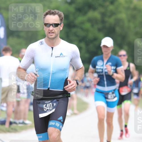 22.06.2025 - Viking Triathlon H.Heesch http://msf.ph/oto/8107828 22.06.2025 14:42:27 Laufen 163, 540, 606 meine-sportfotos.de