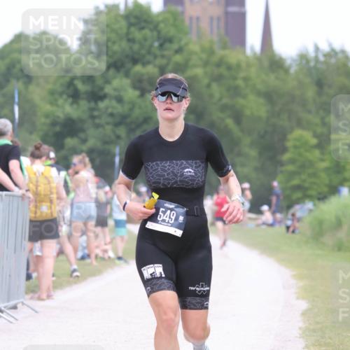22.06.2025 - Viking Triathlon H.Heesch http://msf.ph/oto/8107864 22.06.2025 14:32:24 Laufen 390, 549 meine-sportfotos.de
