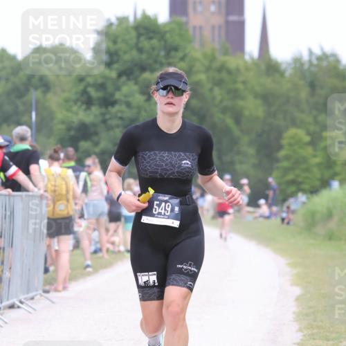22.06.2025 - Viking Triathlon H.Heesch http://msf.ph/oto/8107870 22.06.2025 14:32:25 Laufen 390, 549 meine-sportfotos.de