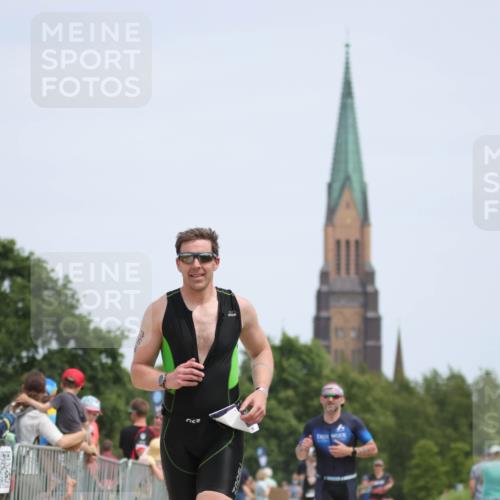 22.06.2025 - Viking Triathlon H.Heesch http://msf.ph/oto/8107879 22.06.2025 14:01:51 Laufen 313, 366, 394 meine-sportfotos.de